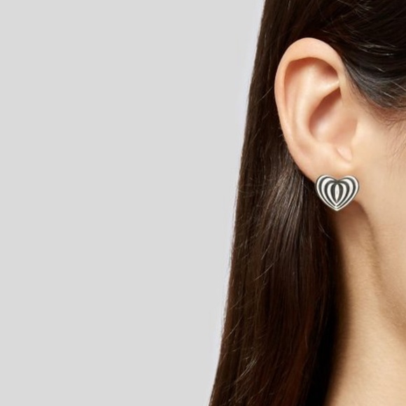 LAGOS Jewelry - Lagos silver heart studs